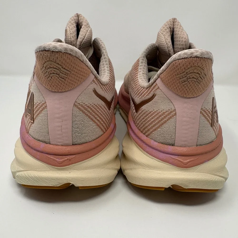 Hoka Clifton 9 Women's Size 10 Sandstone Cream Running Shoes (1127896 SNC)